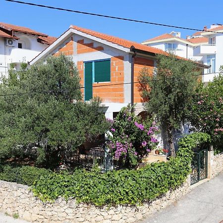 Apartments By The Sea Okrug Gornji, Ciovo - 1111 Trogir Exterior foto