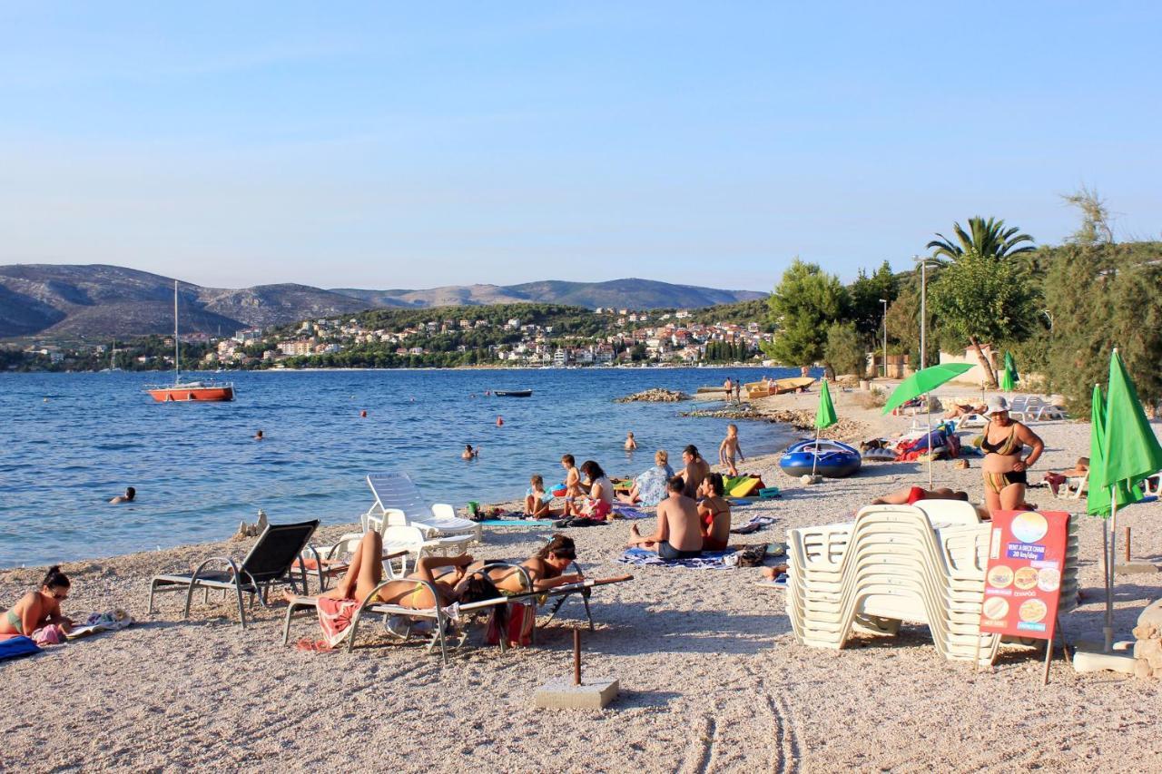 Apartments By The Sea Okrug Gornji, Ciovo - 1111 Trogir Exterior foto