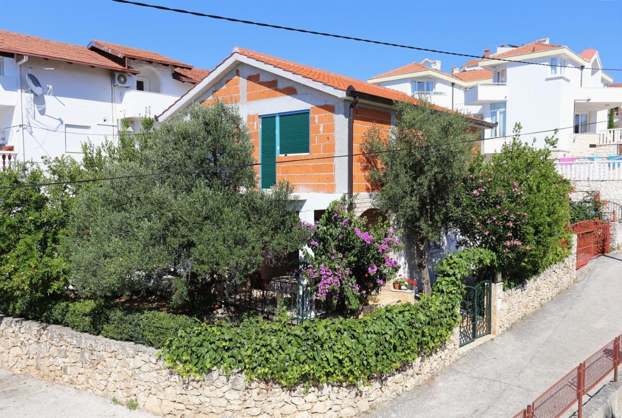 Apartments By The Sea Okrug Gornji, Ciovo - 1111 Trogir Exterior foto